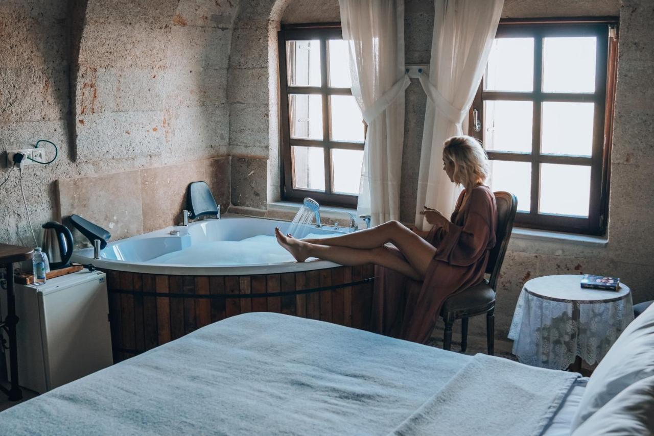 Karma Cappadocia Bed & Breakfast Ючхисар Екстериор снимка