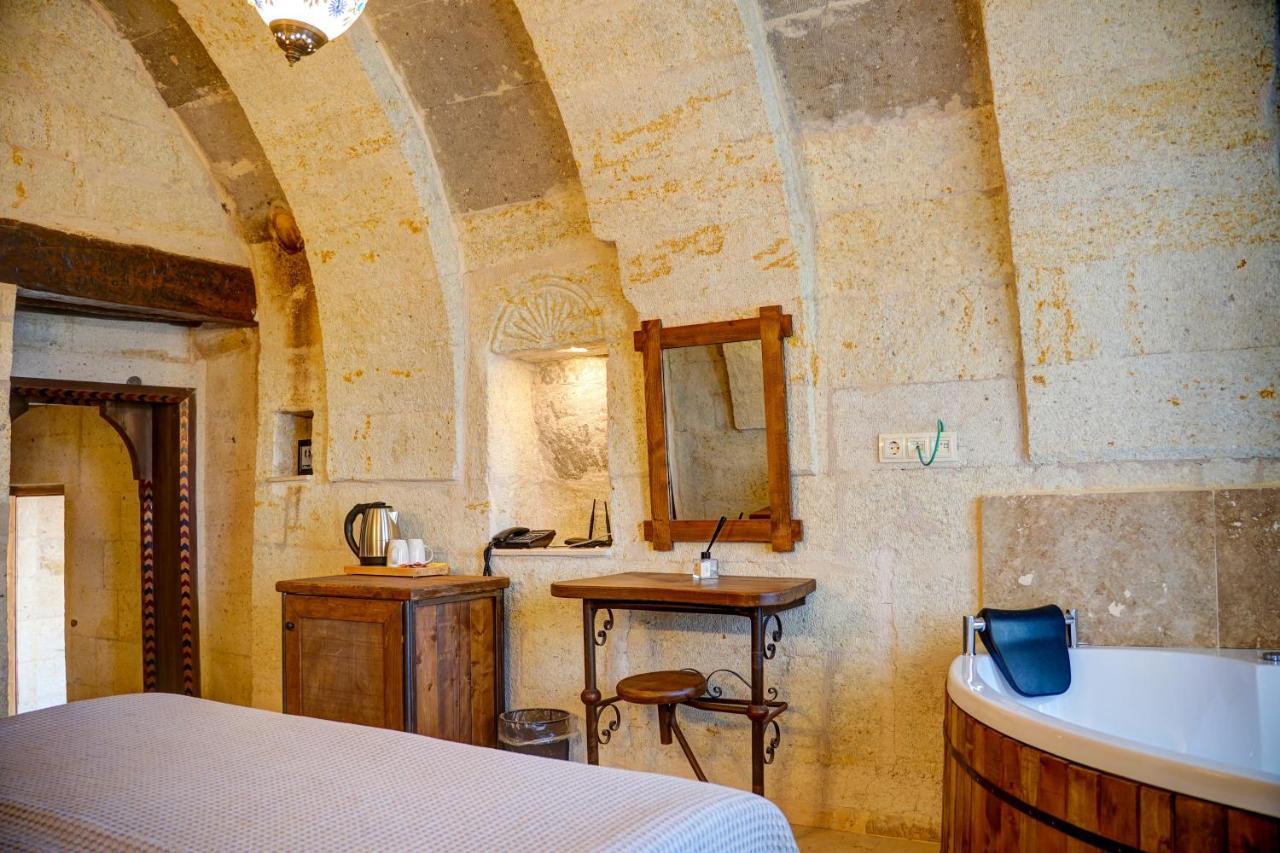 Karma Cappadocia Bed & Breakfast Ючхисар Екстериор снимка