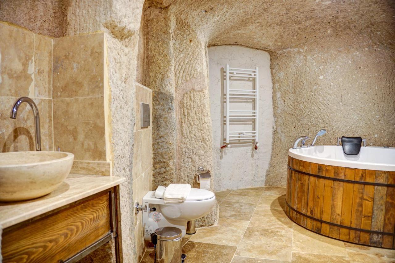 Karma Cappadocia Bed & Breakfast Ючхисар Екстериор снимка