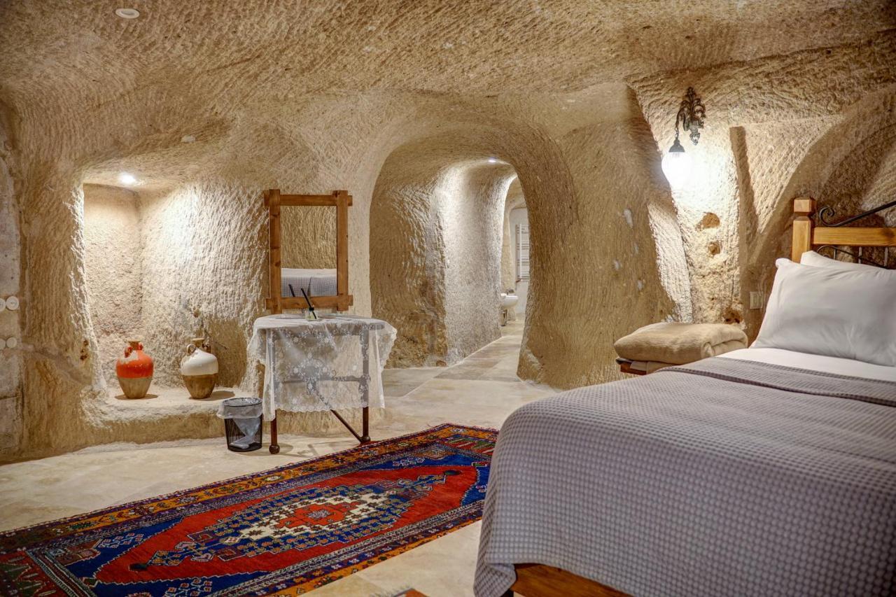 Karma Cappadocia Bed & Breakfast Ючхисар Екстериор снимка