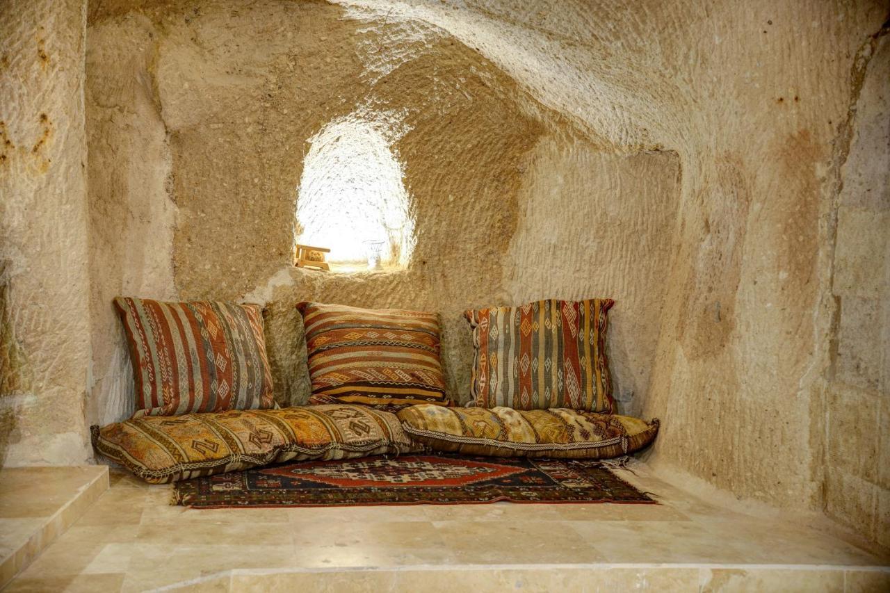 Karma Suites Cappadocia Ючхисар Екстериор снимка