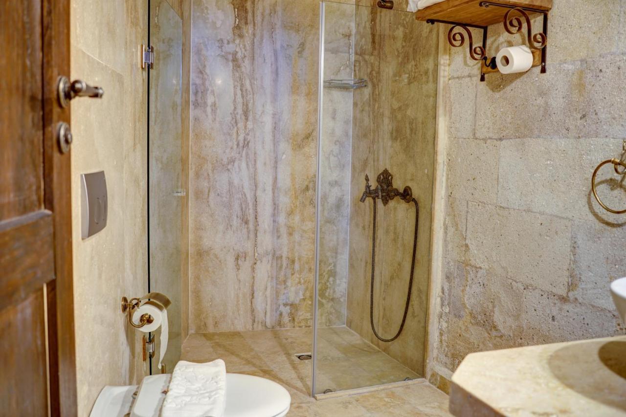 Karma Cappadocia Bed & Breakfast Ючхисар Екстериор снимка