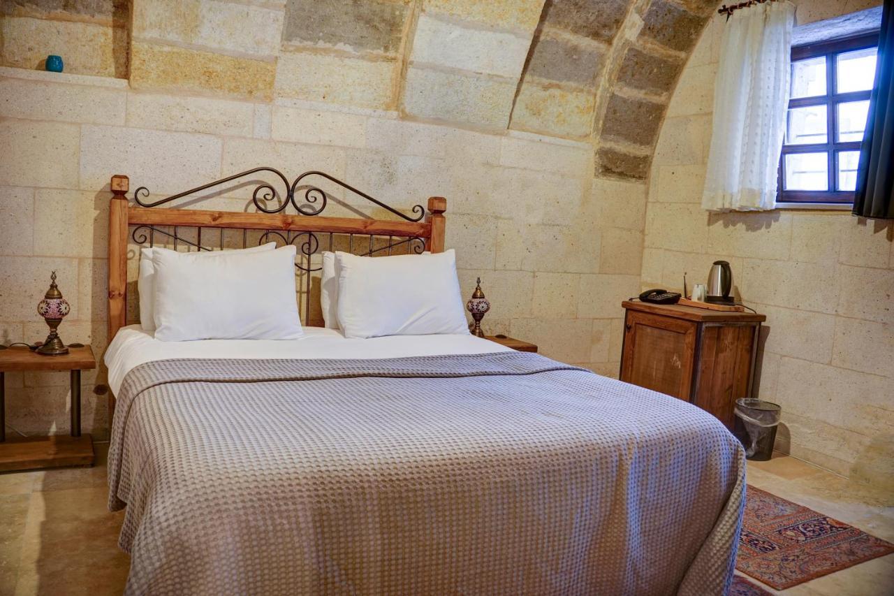 Karma Cappadocia Bed & Breakfast Ючхисар Екстериор снимка