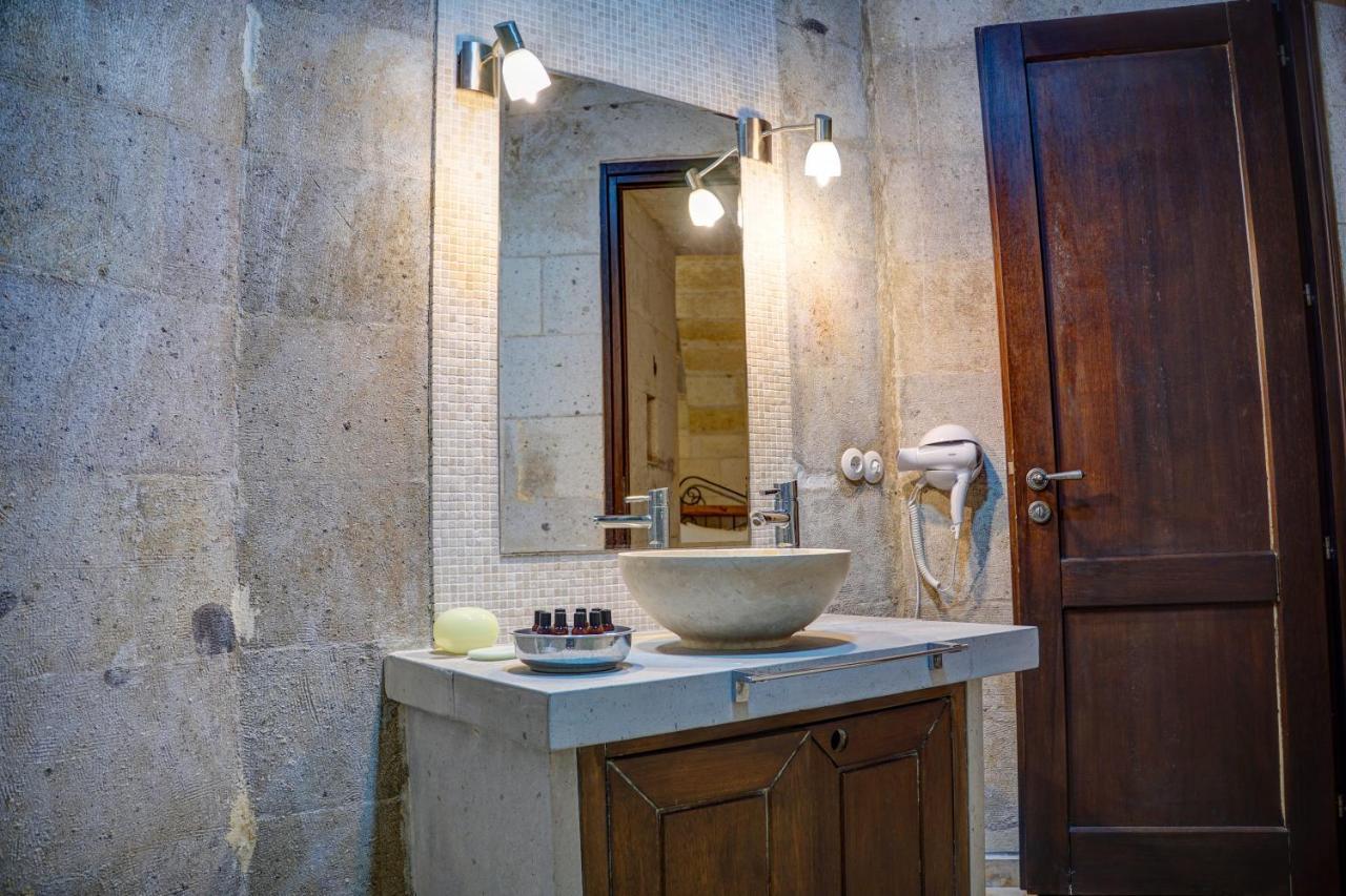Karma Cappadocia Bed & Breakfast Ючхисар Екстериор снимка