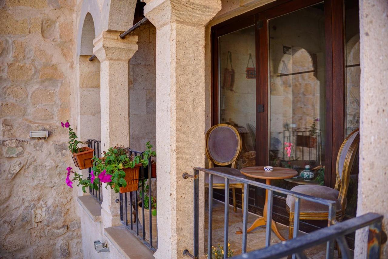 Karma Cappadocia Bed & Breakfast Ючхисар Екстериор снимка