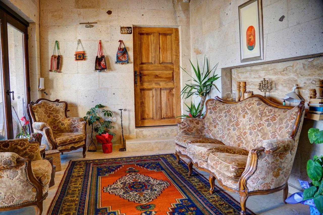Karma Cappadocia Bed & Breakfast Ючхисар Екстериор снимка
